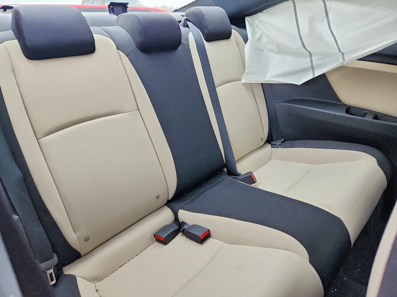 2017 HONDA CIVIC LX photo 19
