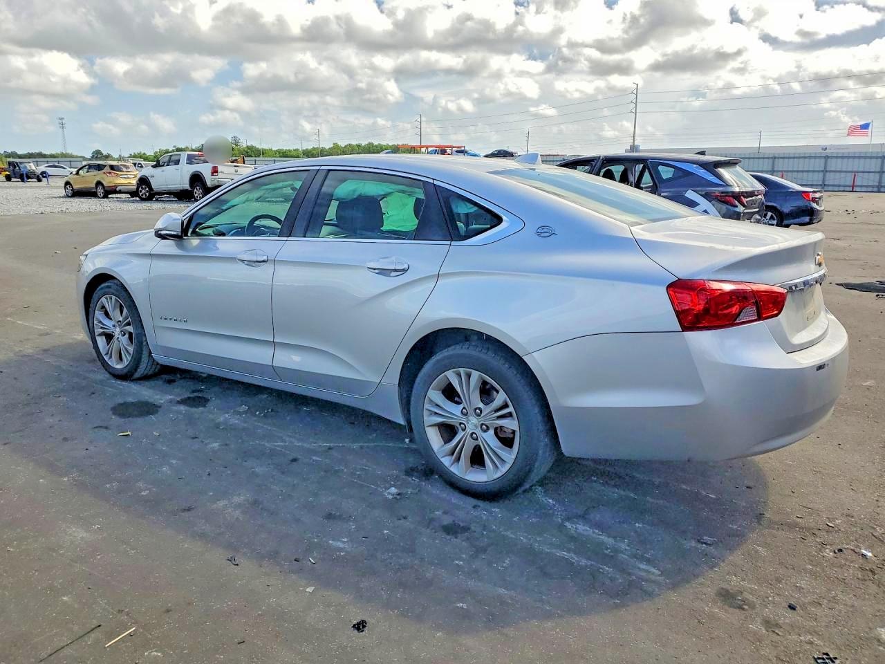 2014 CHEVROLET IMPALA LT photo 4