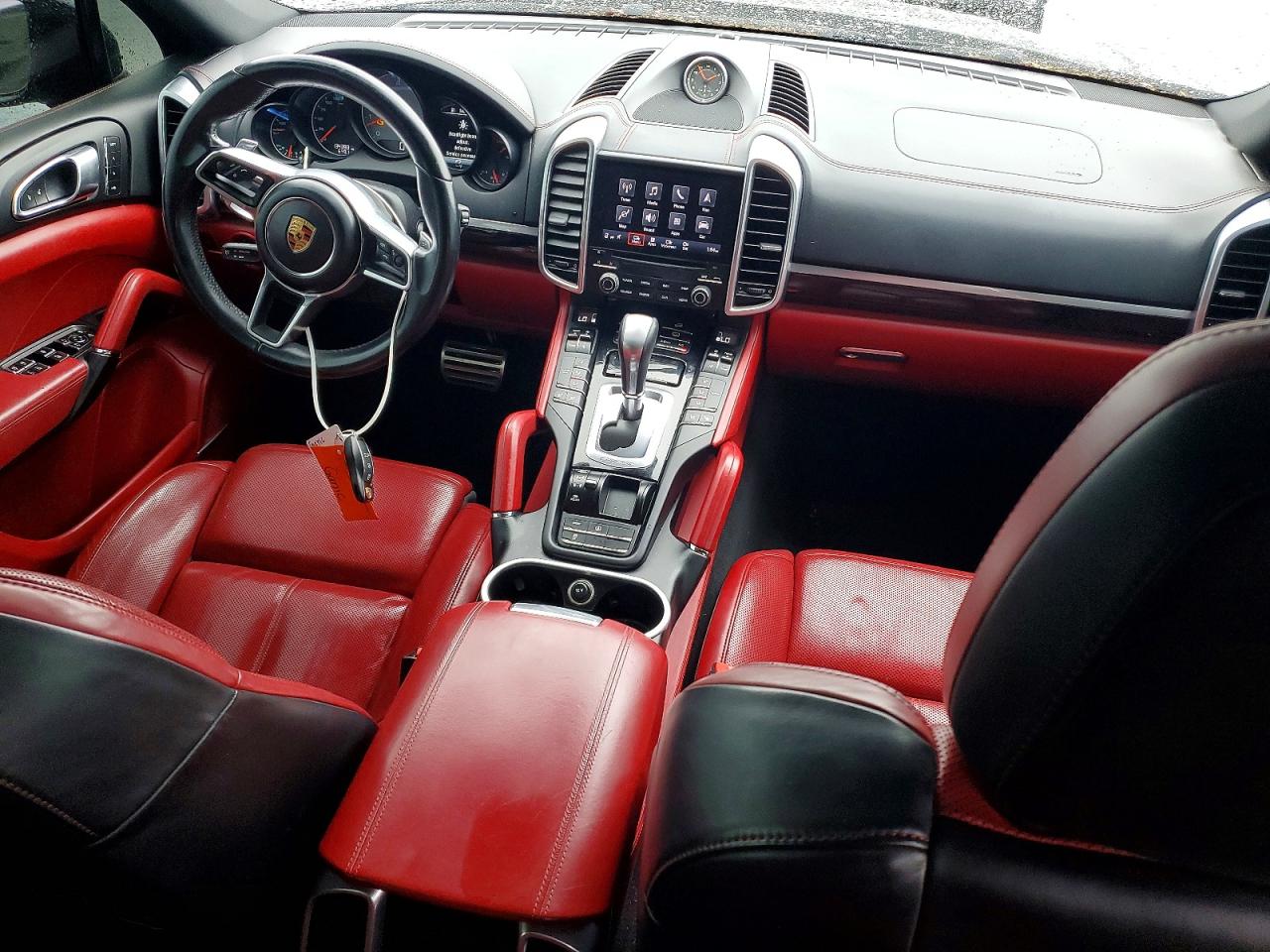 2017 PORSCHE CAYENNE S photo 15