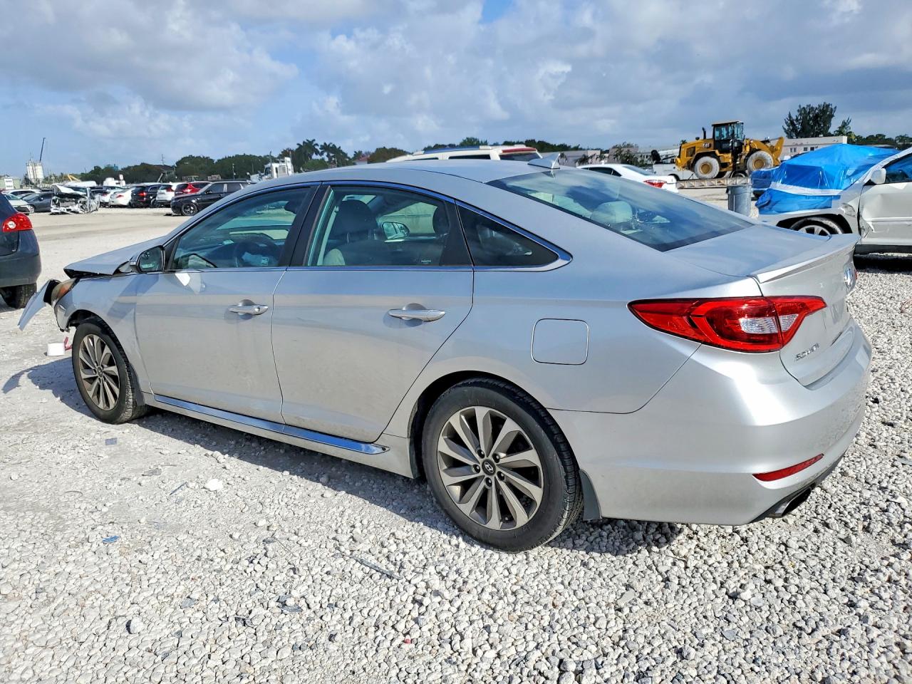 2016 HYUNDAI SONATA SPORT photo 4