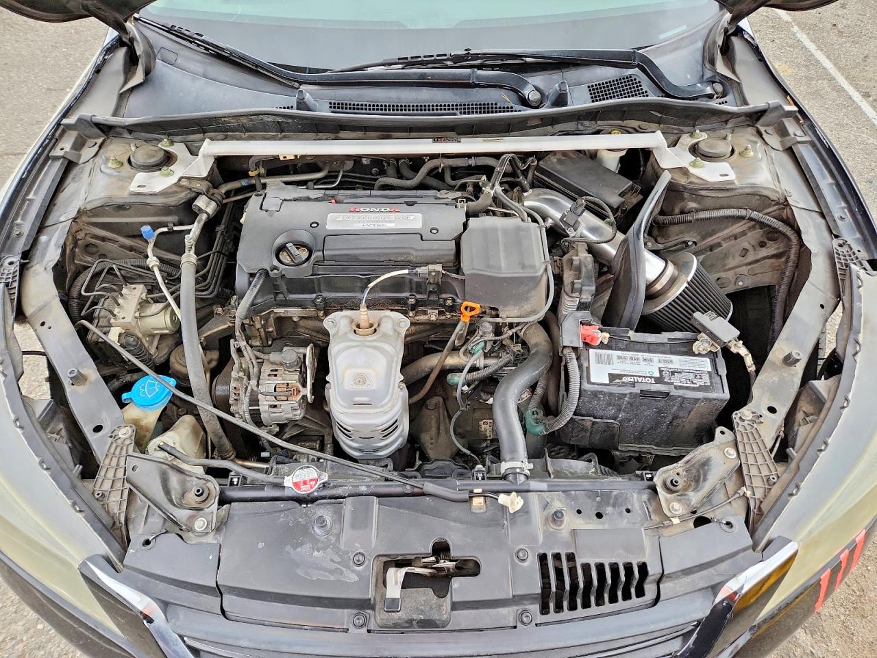 2014 HONDA ACCORD LX photo 31
