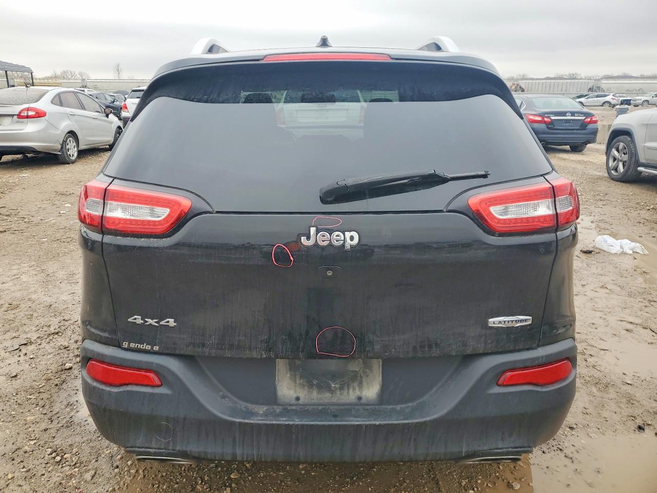 2015 JEEP CHEROKEE LATITUDE photo 11