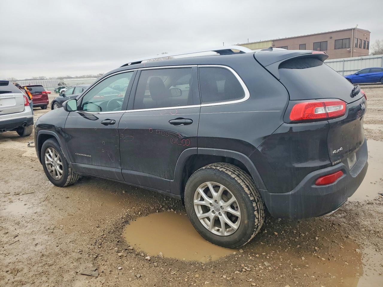 2015 JEEP CHEROKEE LATITUDE photo 3