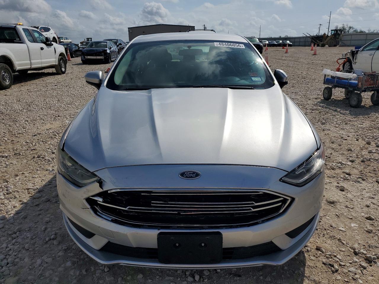 2017 FORD FUSION S photo 5