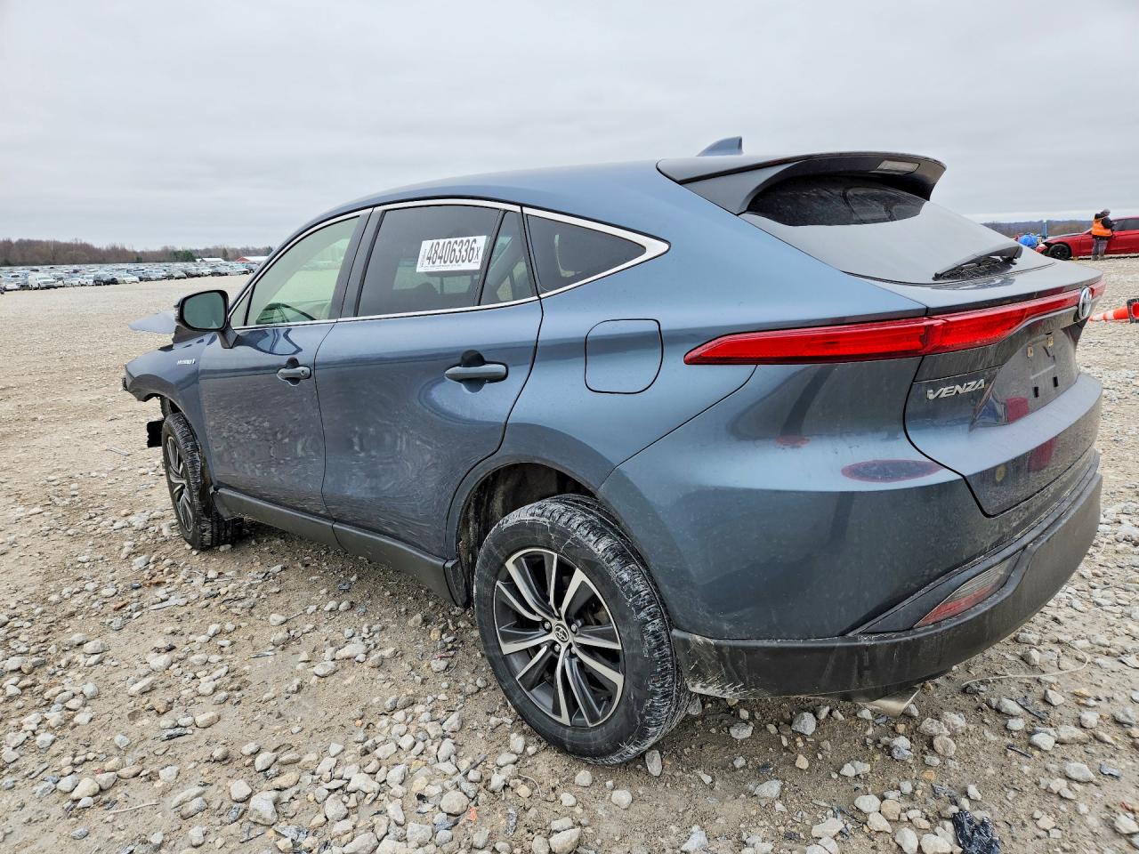 2021 TOYOTA VENZA LE photo 4