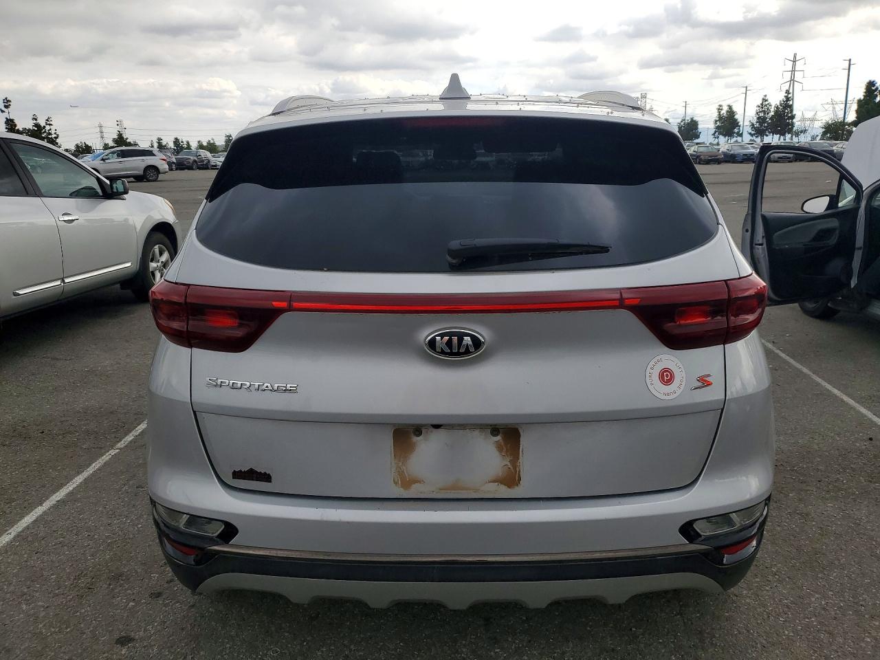 2020 KIA SPORTAGE S photo 16