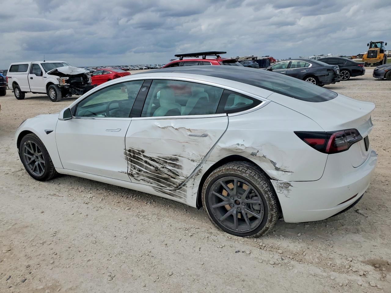 2019 TESLA MODEL 3 photo 2