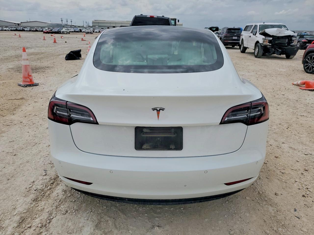 2019 TESLA MODEL 3 photo 6