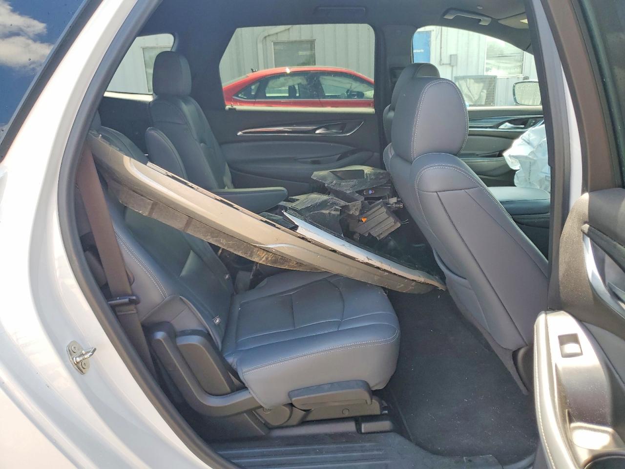 2022 BUICK ENCLAVE ESSENCE photo 21