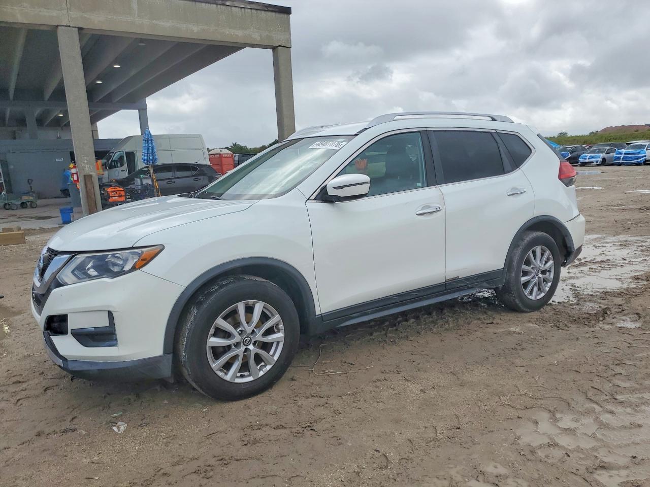 2017 NISSAN ROGUE