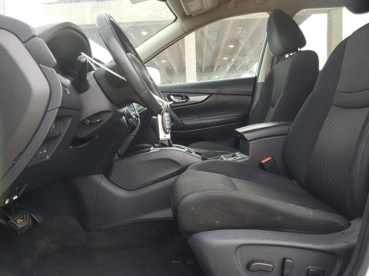 2017 NISSAN ROGUE SV photo 7