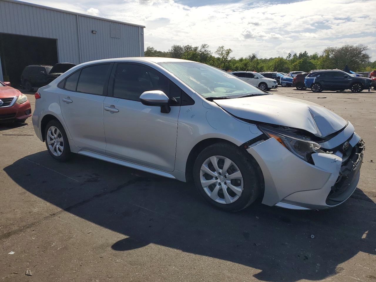 2024 TOYOTA COROLLA LE photo 10