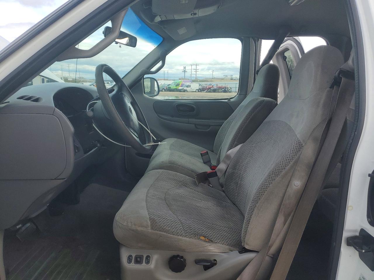2000 FORD F150 photo 19