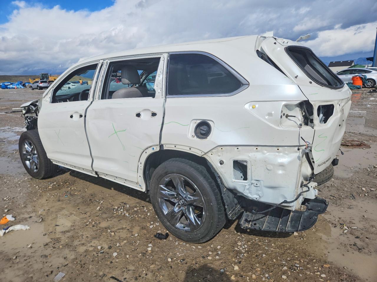 2019 TOYOTA HIGHLANDER LIMITED PLATINUM photo 2
