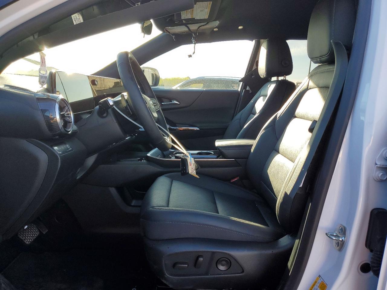 2026 CHEVROLET EQUINOX LT photo 13