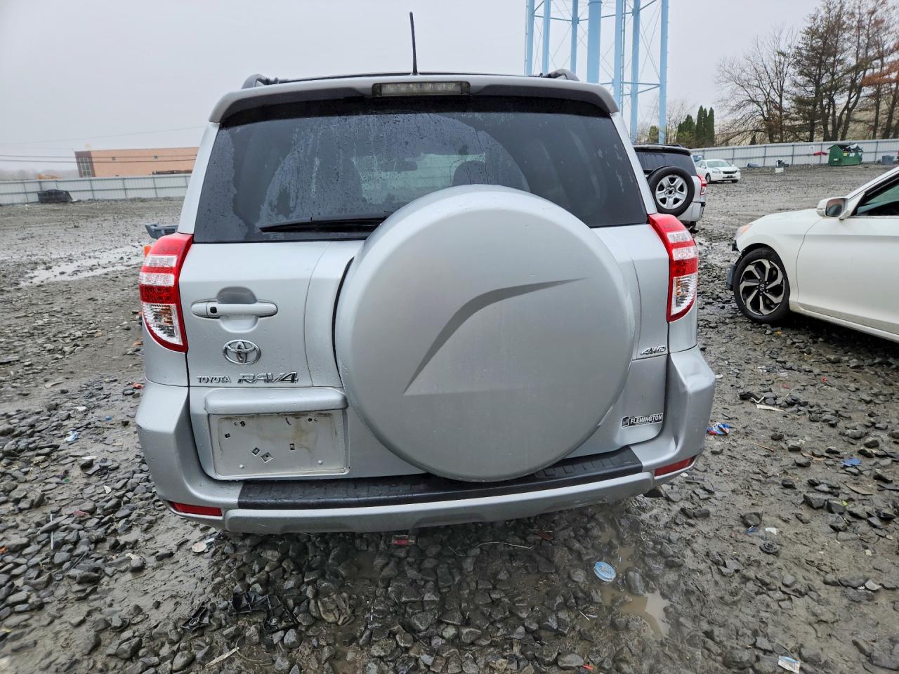 2010 TOYOTA RAV4 LIMITED photo 11