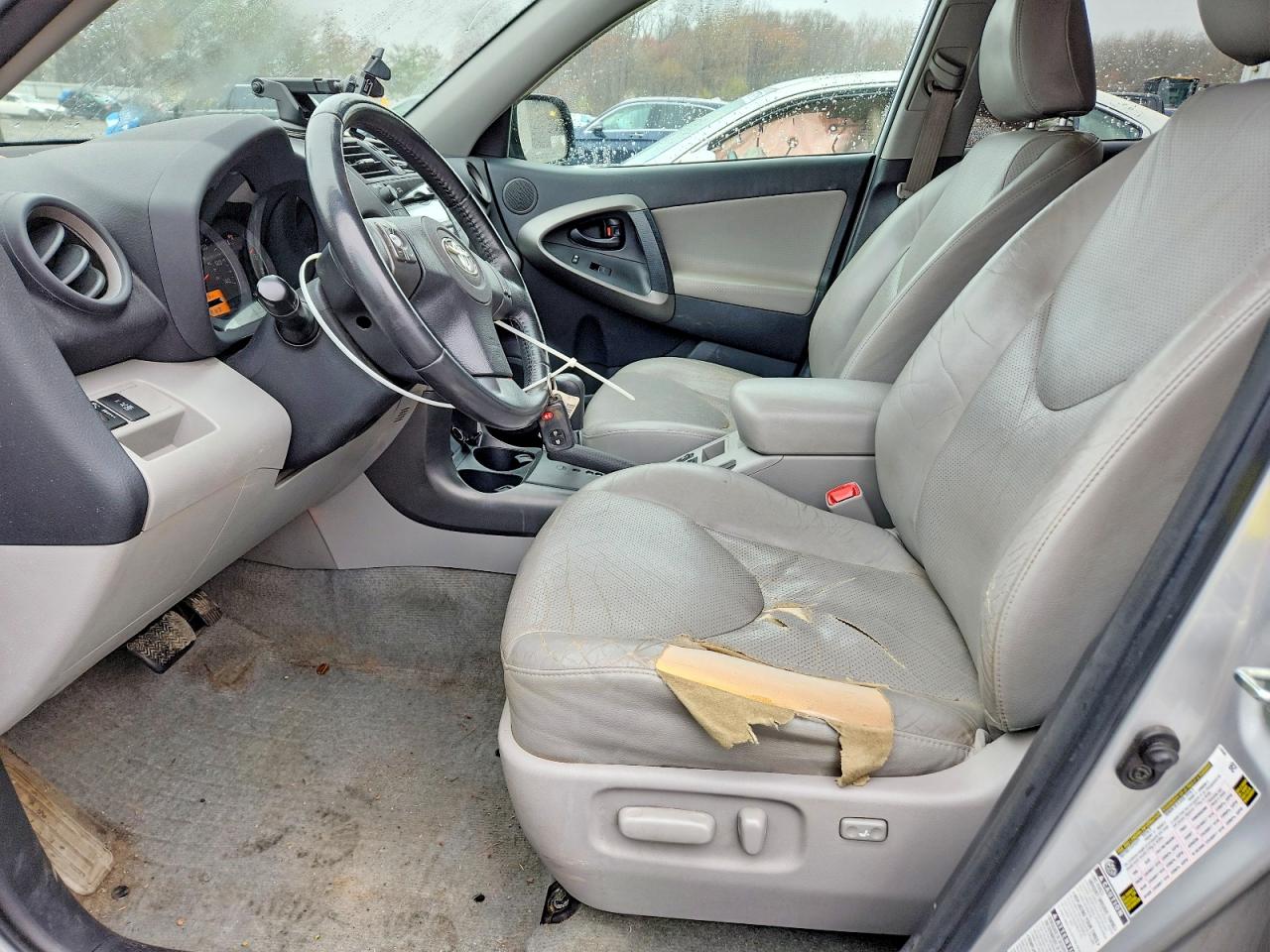 2010 TOYOTA RAV4 LIMITED photo 13