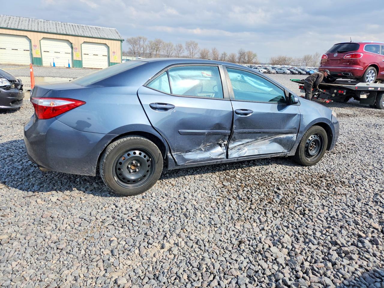 2016 TOYOTA COROLLA photo 5