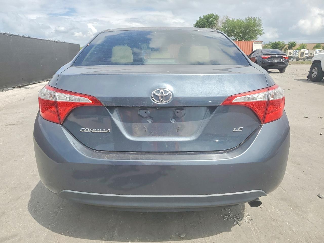 2015 TOYOTA COROLLA LE photo 11