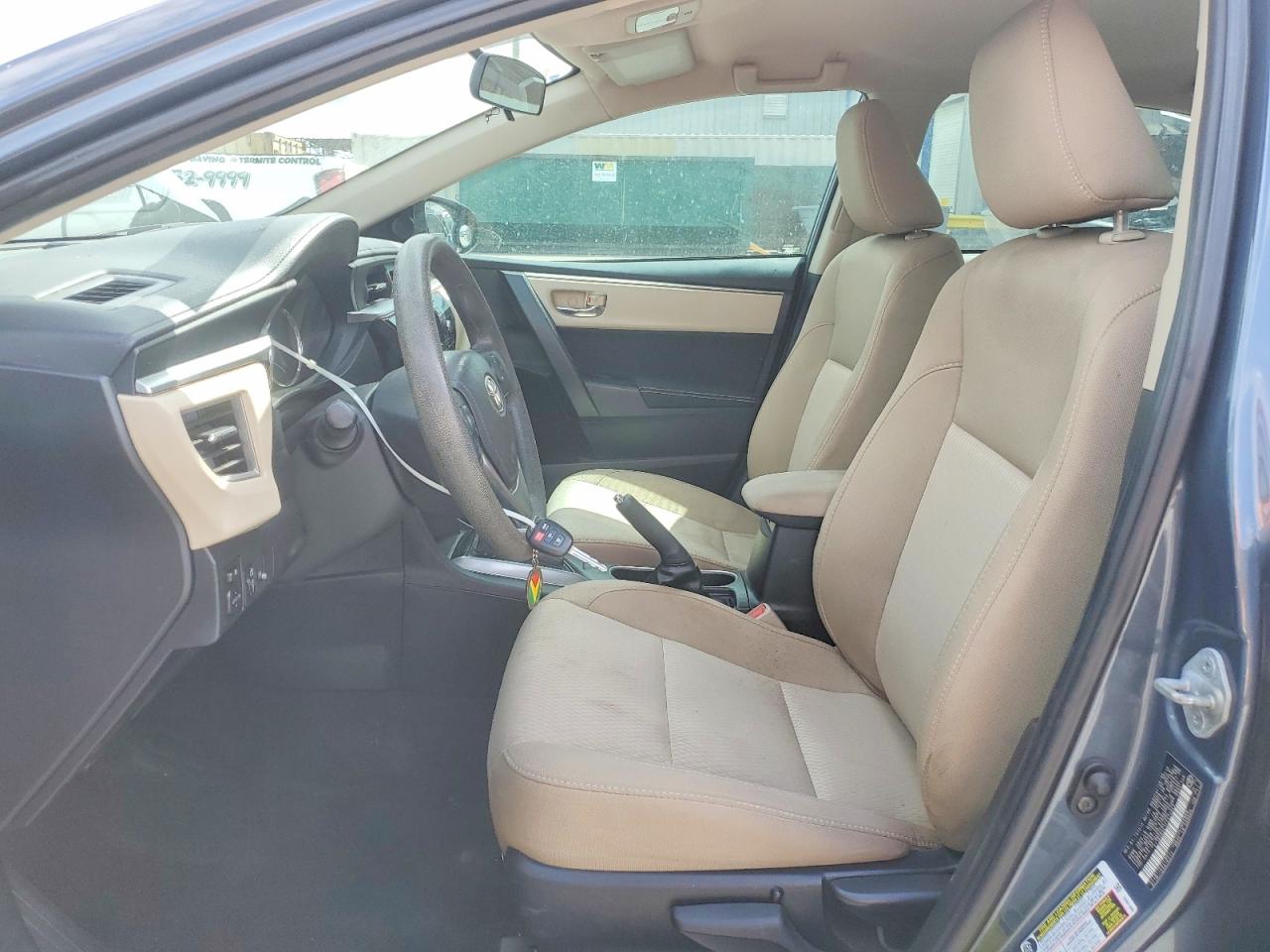 2015 TOYOTA COROLLA LE photo 13