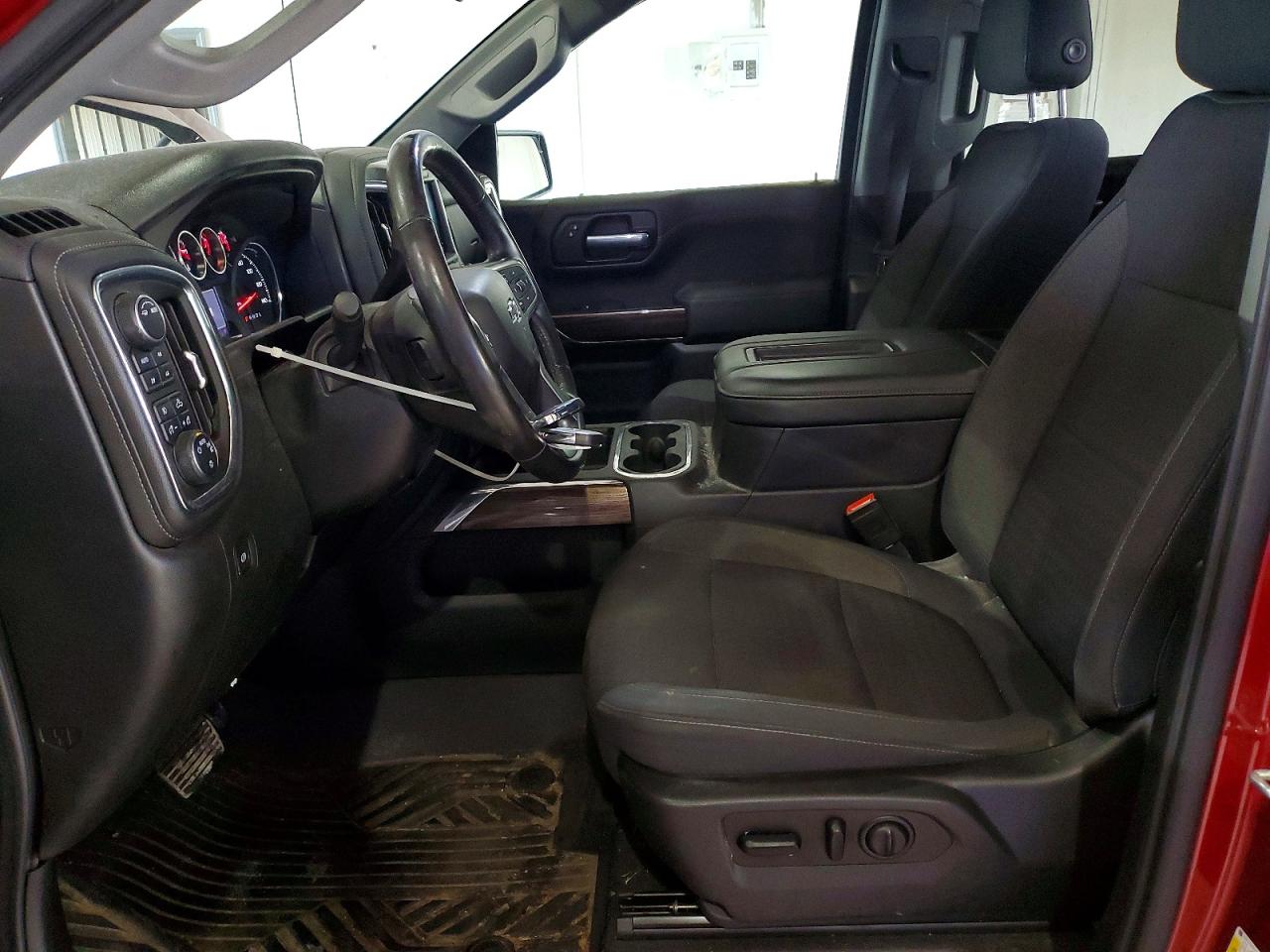 2020 CHEVROLET SILVERADO K1500 RST photo 13