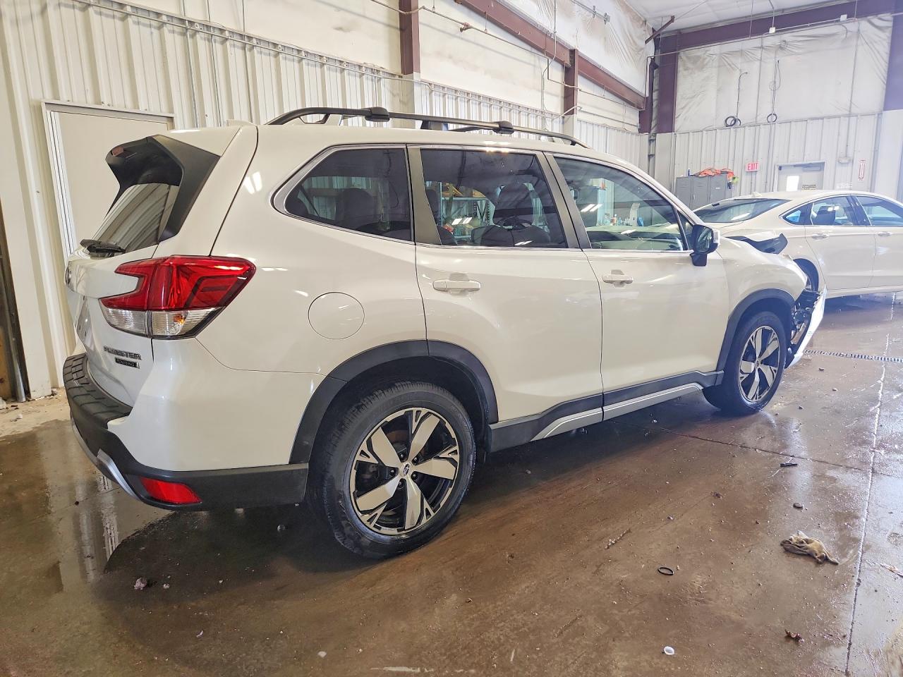 2021 SUBARU FORESTER TOURING photo 5
