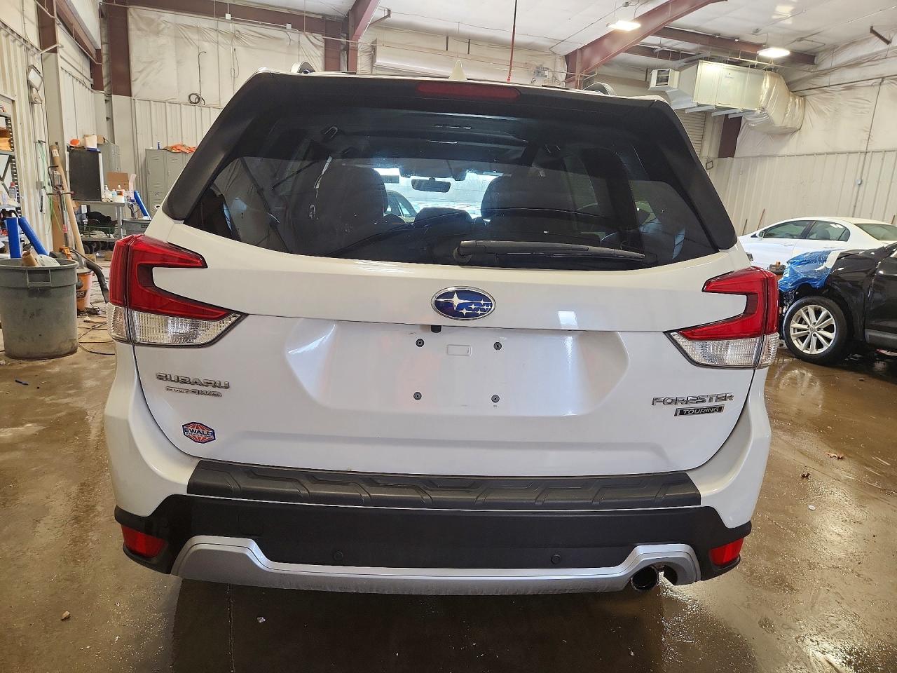 2021 SUBARU FORESTER TOURING photo 11