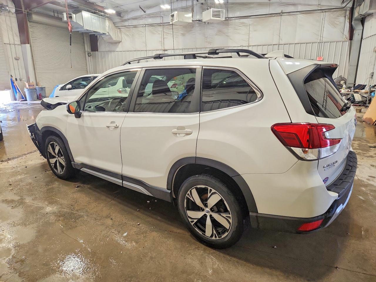 2021 SUBARU FORESTER TOURING photo 3