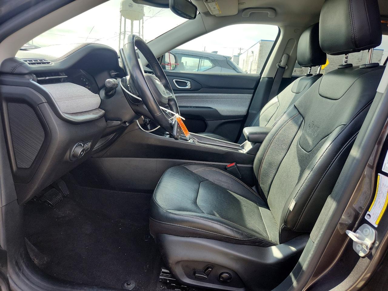 2022 JEEP COMPASS LATITUDE LUX photo 19