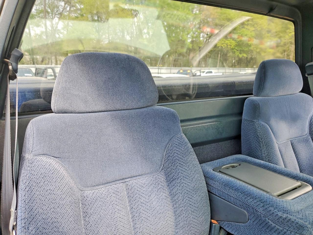 1997 CHEVROLET GMT-400 C1500 photo 19