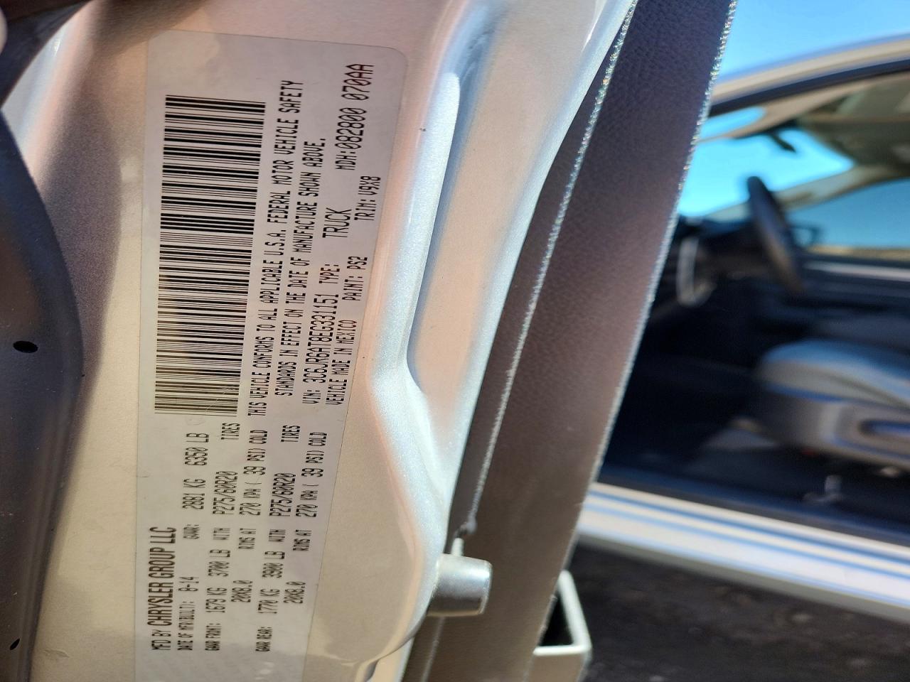 2014 RAM 1500 ST photo 12