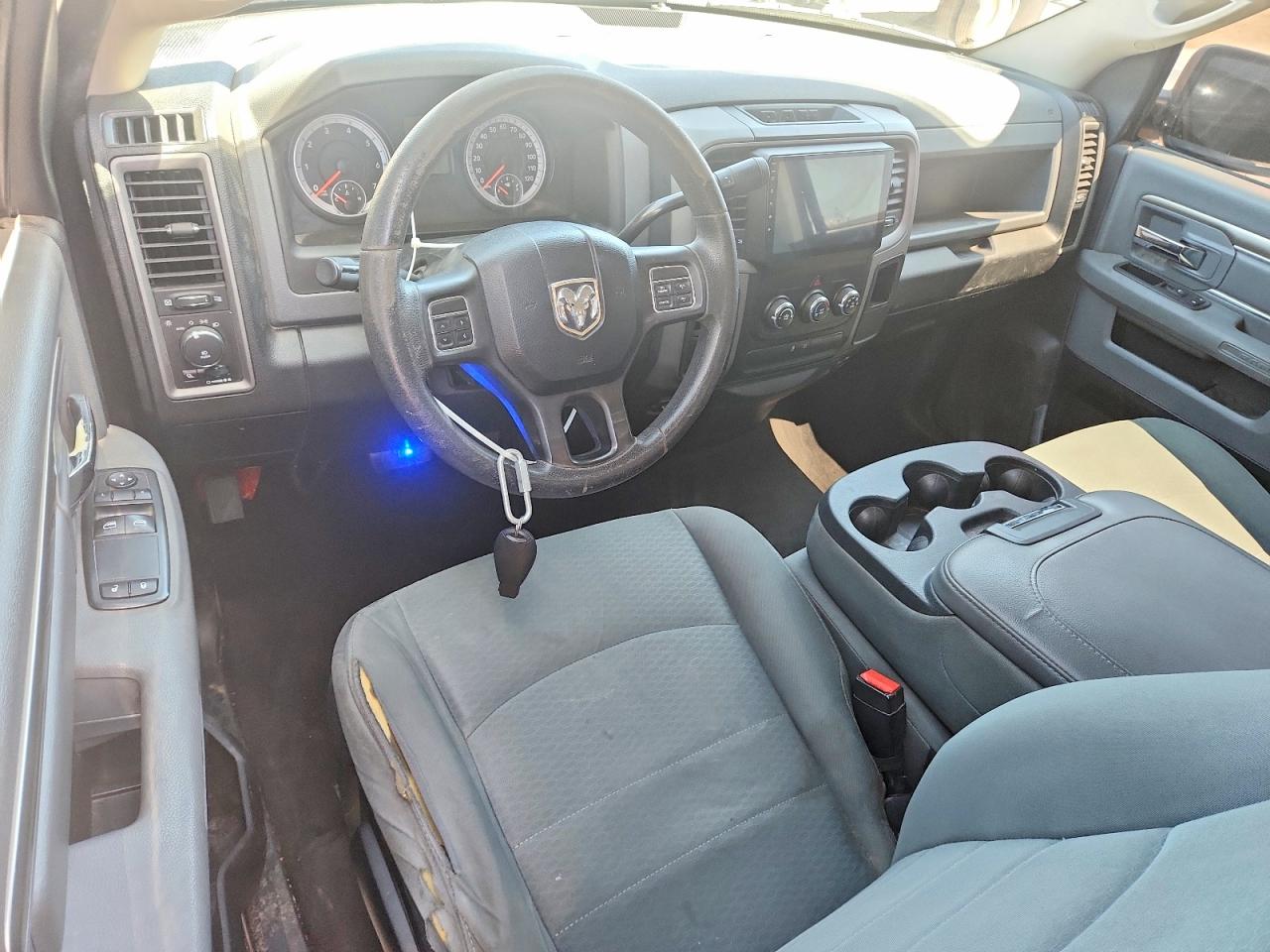 2014 RAM 1500 ST photo 8