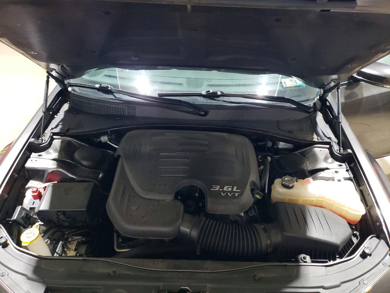 2022 CHRYSLER 300 TOURING L photo 31