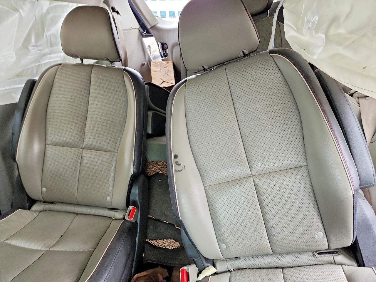 2018 KIA SEDONA LX photo 19