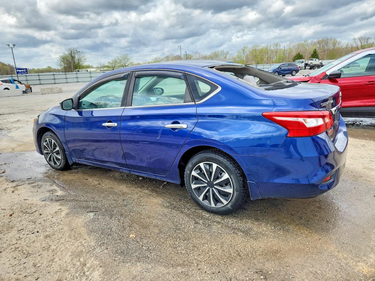 2016 NISSAN SENTRA S photo 4