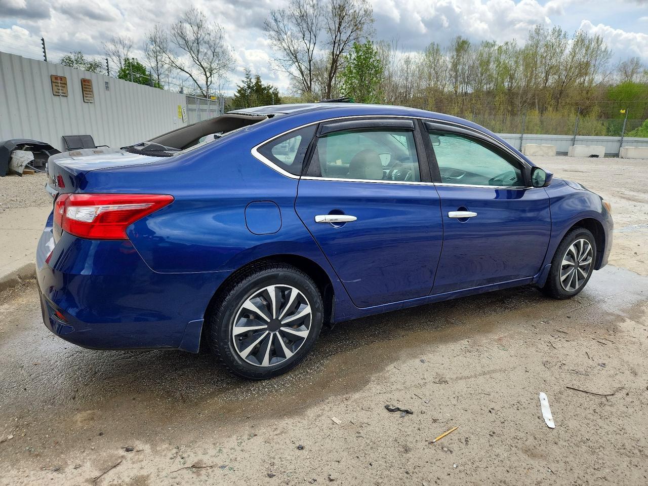 2016 NISSAN SENTRA S photo 7