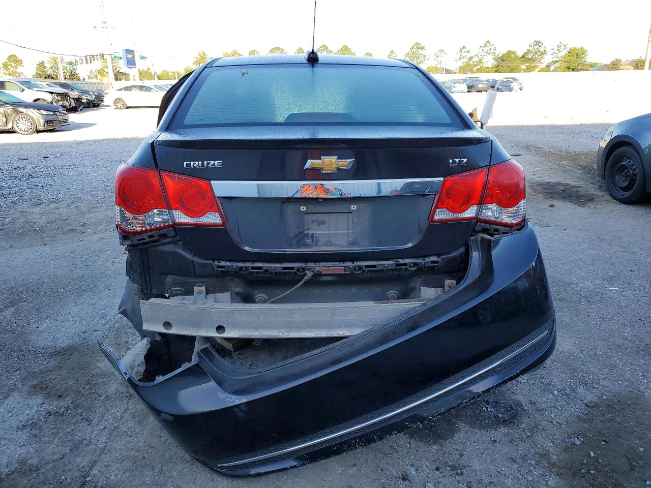 2016 CHEVROLET CRUZE LIMITED LTZ photo 11