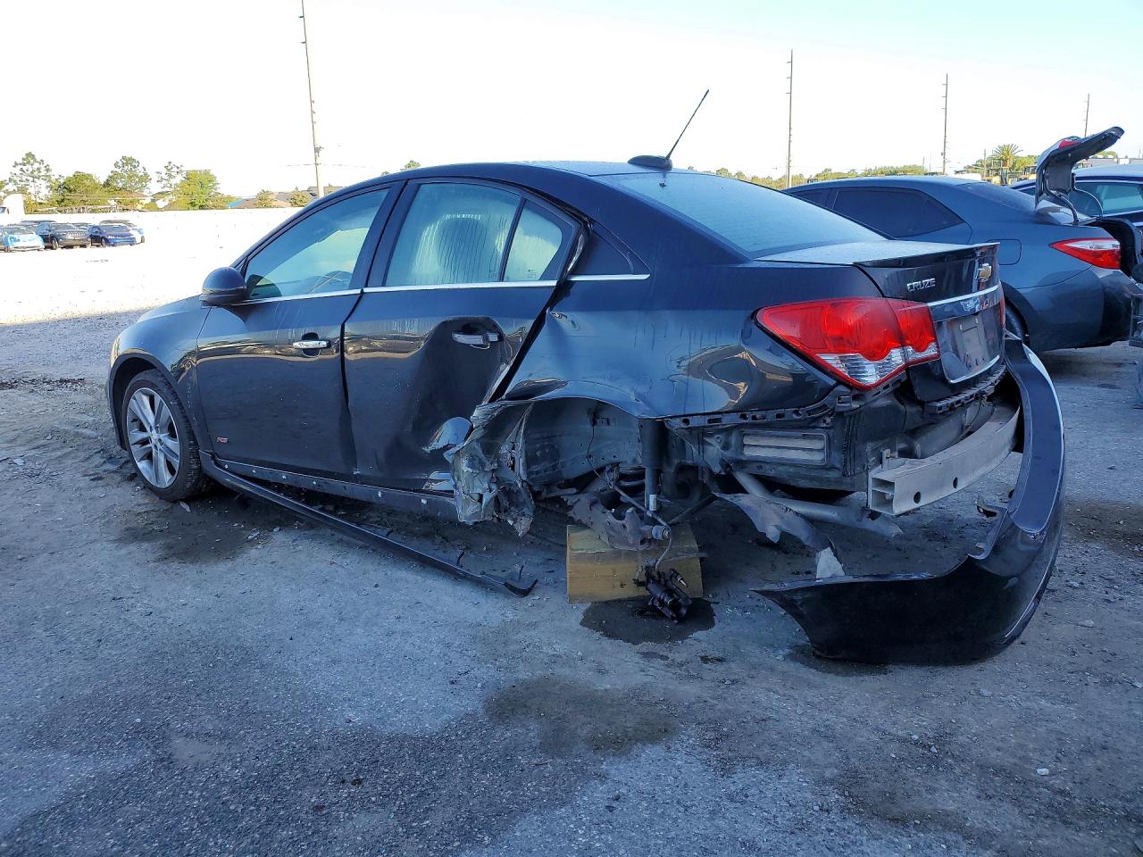 2016 CHEVROLET CRUZE LIMITED LTZ photo 3