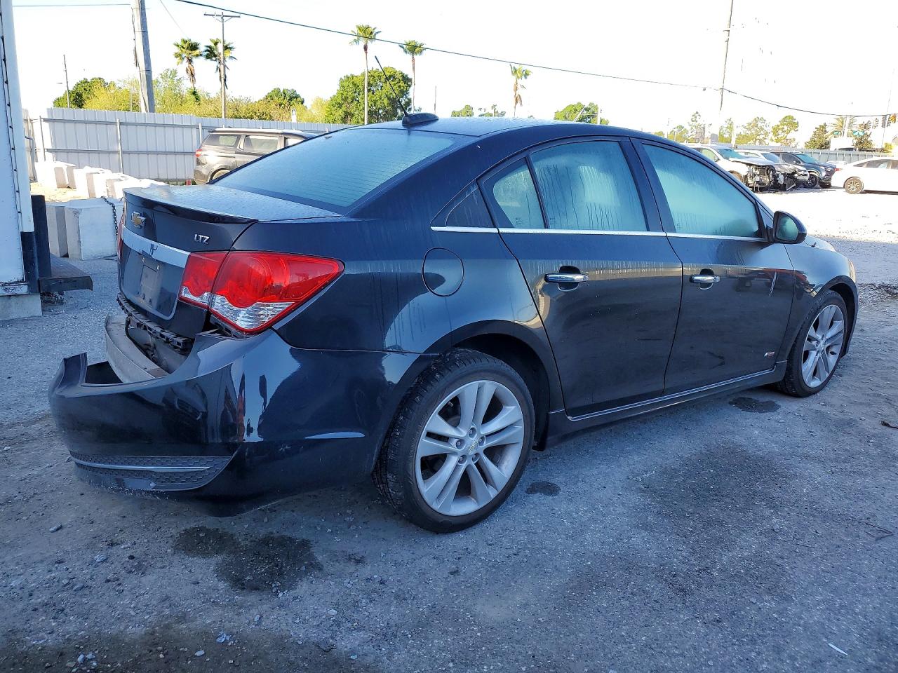 2016 CHEVROLET CRUZE LIMITED LTZ photo 5
