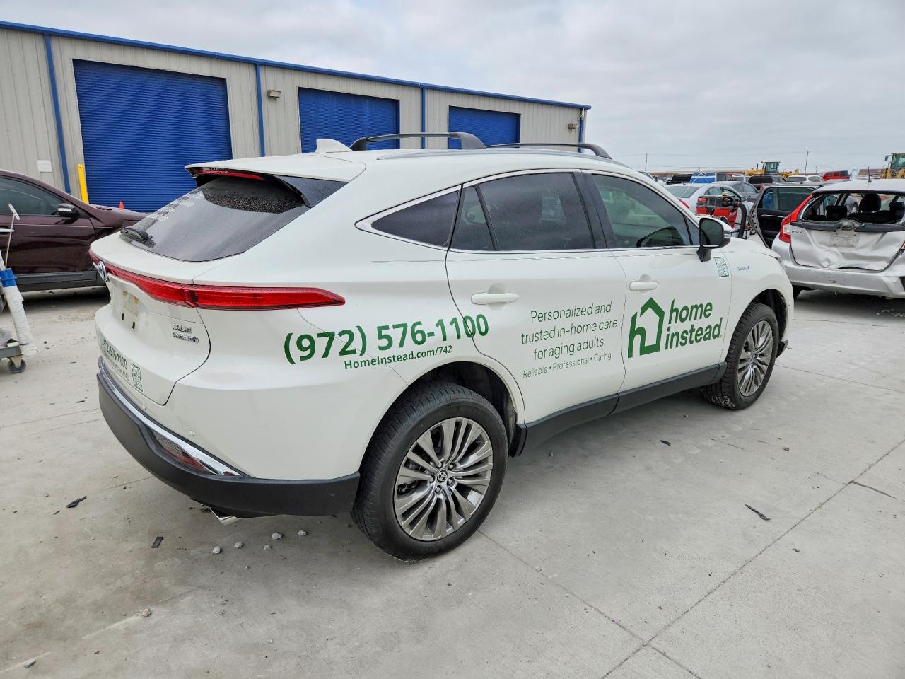 2021 TOYOTA VENZA XLE photo 5