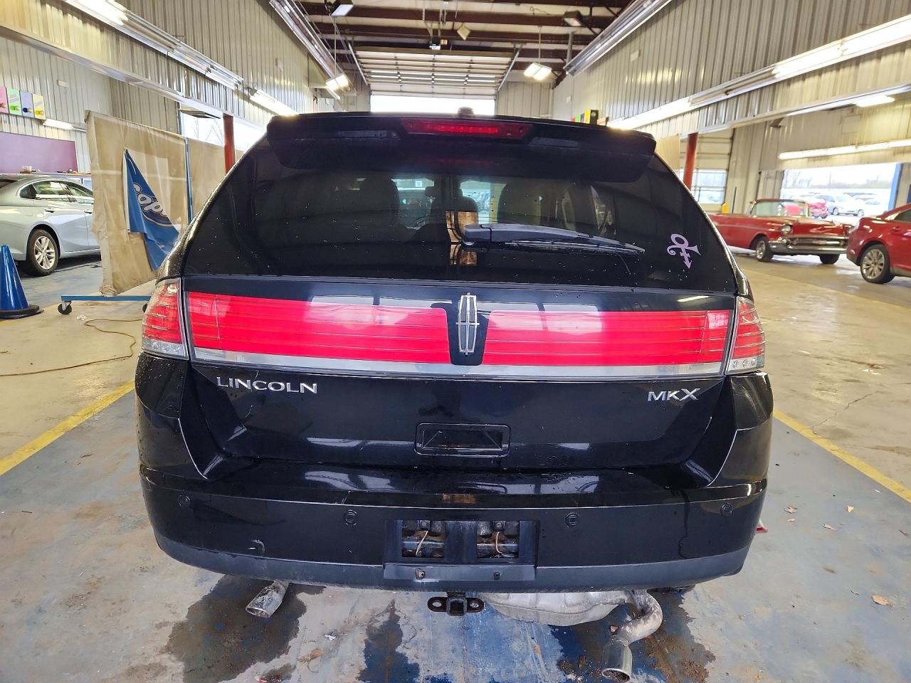 2008 LINCOLN TOWNHOUSE MKX photo 16