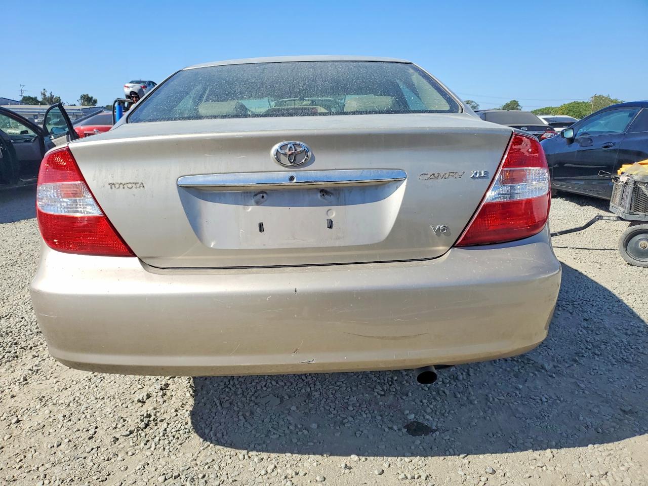 2003 TOYOTA CAMRY XLE V6 photo 11