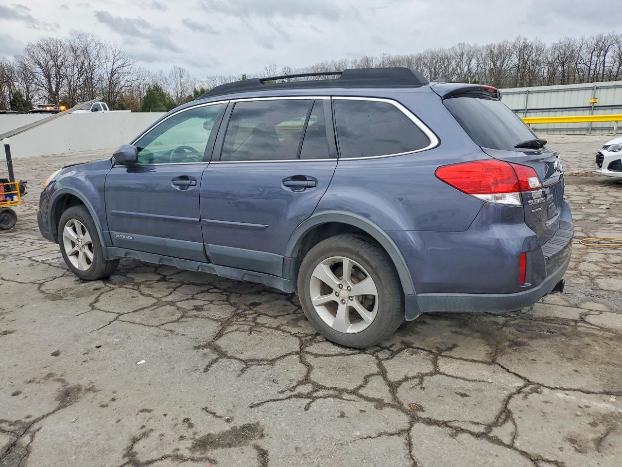 2014 SUBARU OUTBACK 2.5I PREMIUM photo 3