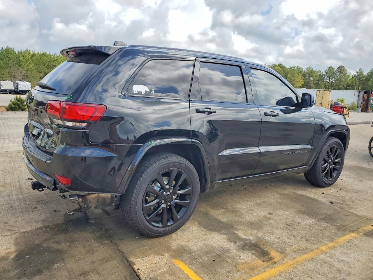 2019 JEEP GRAND CHEROKEE LAREDO photo 7