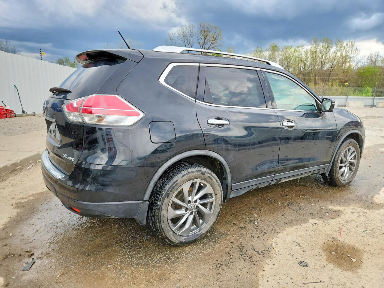 2016 NISSAN ROGUE SL photo 5