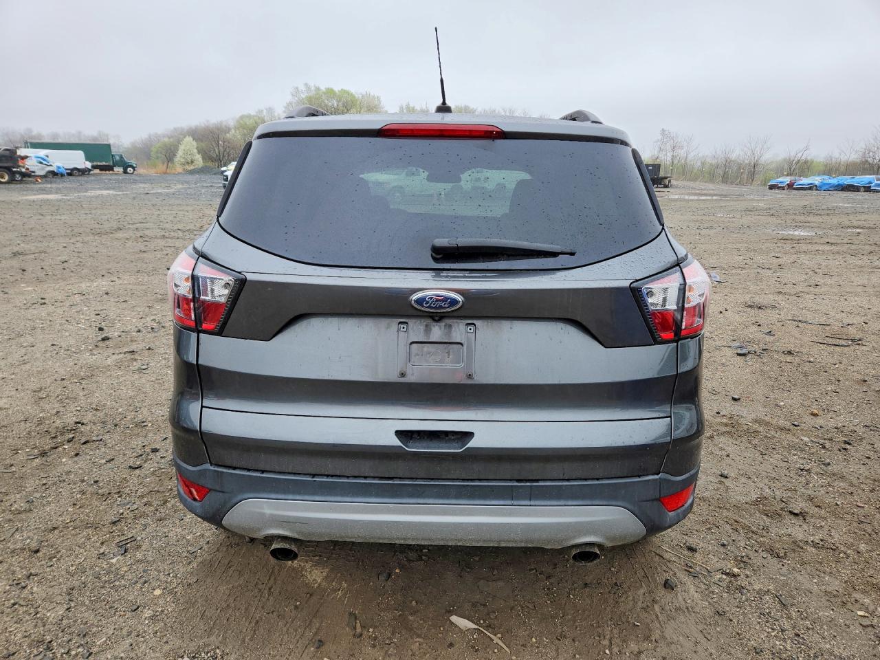 2018 FORD ESCAPE SE photo 11