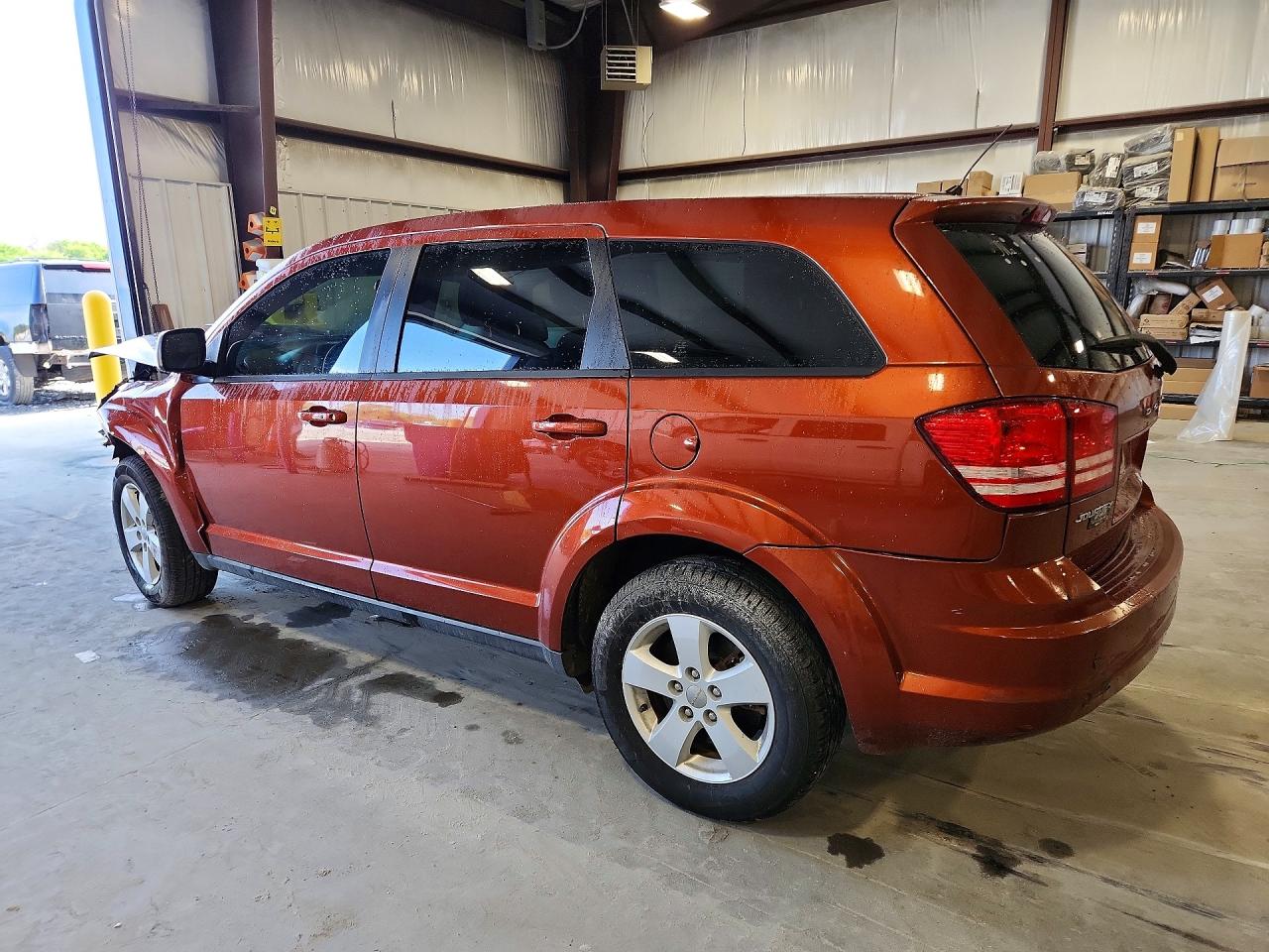 2013 DODGE JOURNEY SE photo 2