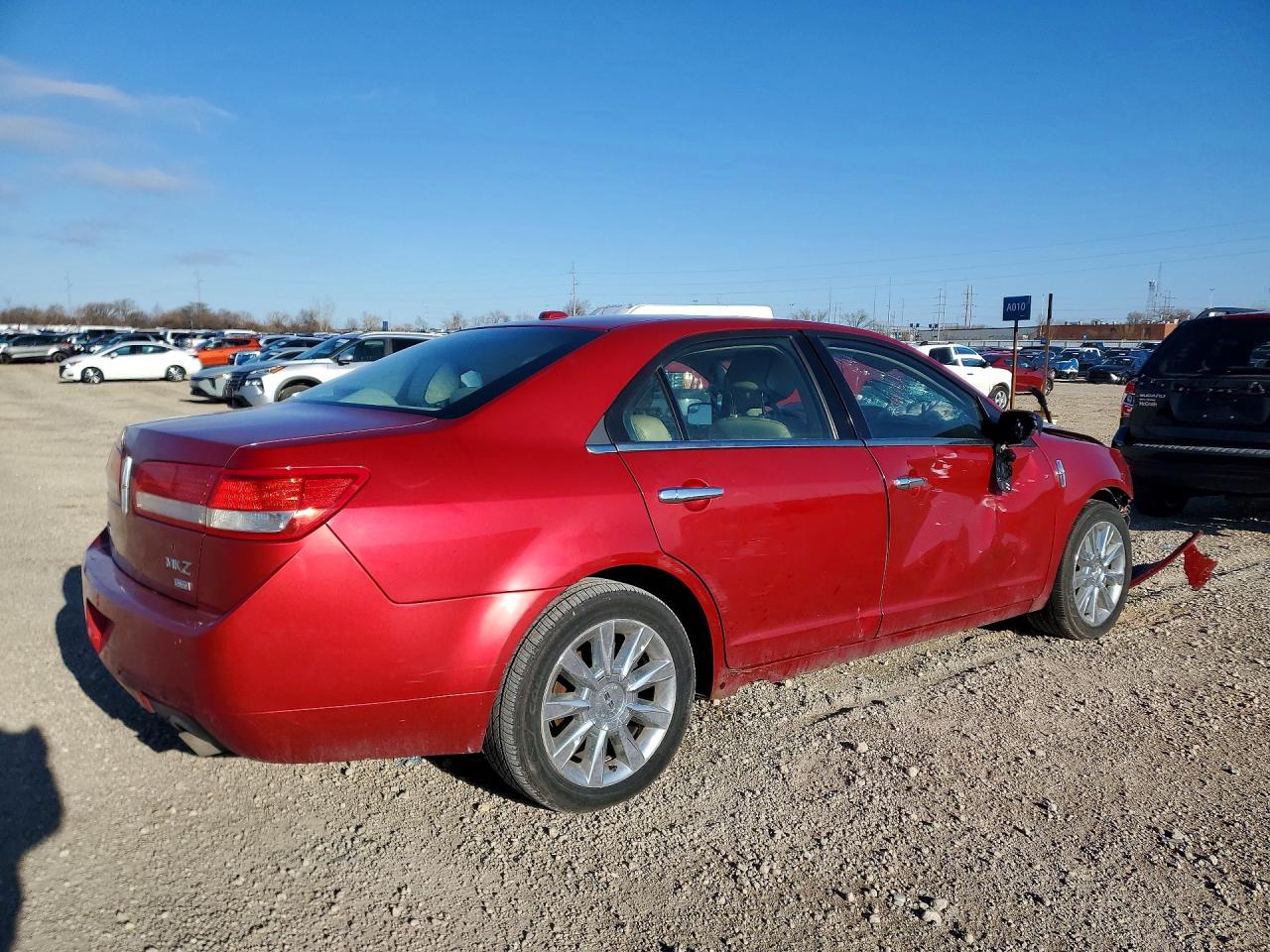 2011 LINCOLN MKZ photo 5