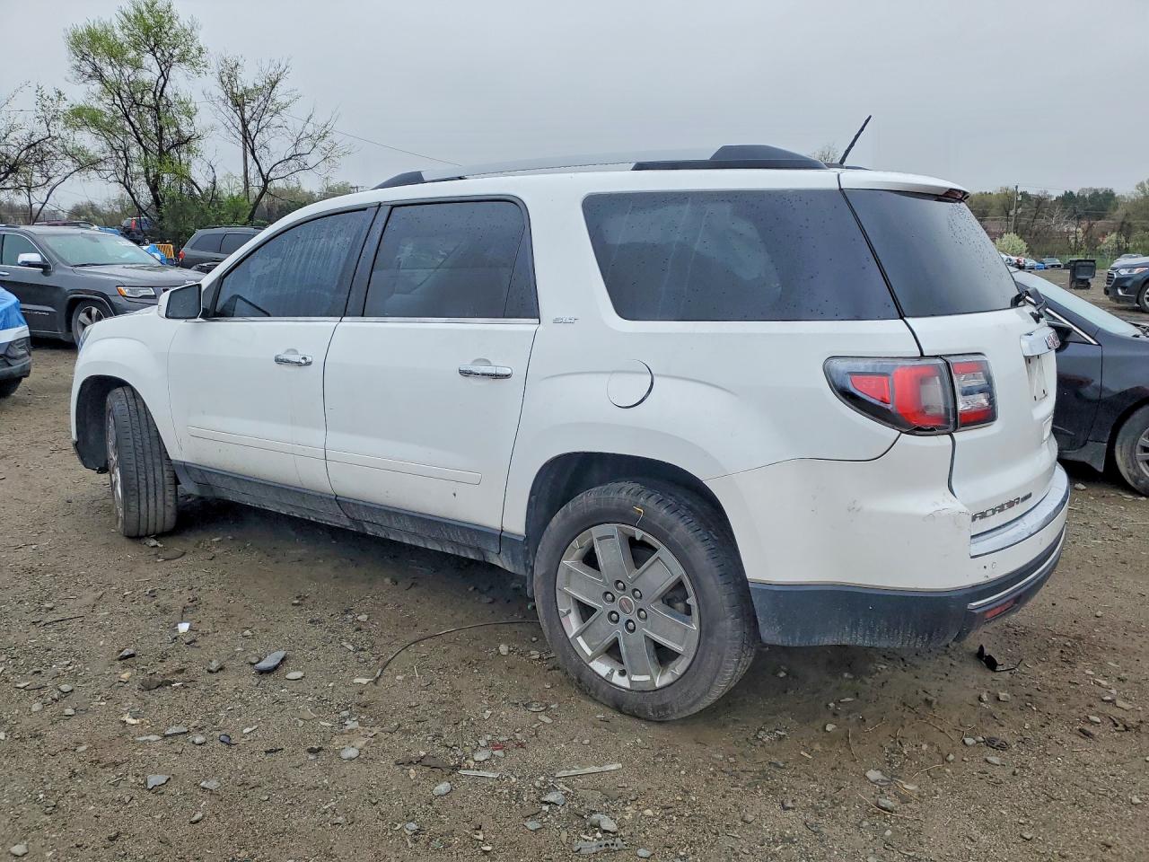 2017 GMC ACADIA LIMITED SLT-2 photo 3
