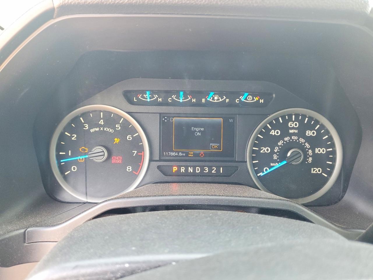 2016 FORD F150 XLT photo 25